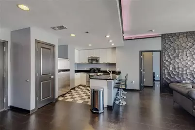 1200 Main Street #1511, Dallas, TX 75202 - Photo 2