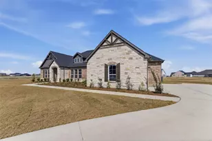 2212 Continent Ct, Krum, TX 76249 - Photo 2