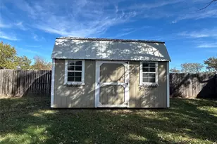 1608 Fisher St, Goldthwaite, TX 76844 - Photo 34