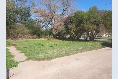 1385 W Swan Street, Stephenville, TX 76401 - Photo 6