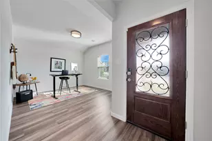 1817 Berry Rdg Trl, Aubrey, TX 76227 - Photo 2