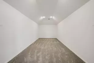 2804 Creekhollow Ct, Denton, TX 76226 - Photo 34