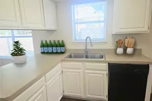 4625 Goldrock Dr, Fort Worth, TX 76137 - Photo 8