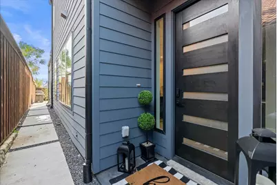 2132 Hondo Avenue, Dallas, TX 75219 - Photo 4