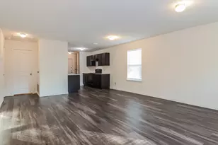 2721 Gibbons St, Greenville, TX 75401 - Photo 2