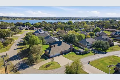 2808 Weylene Paseo, Granbury, TX 76049 - Photo 36