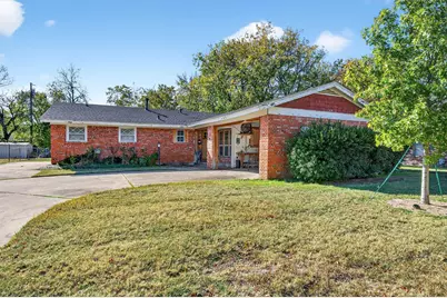 1722 Morningside Drive, Gainesville, TX 76240 - Photo 2