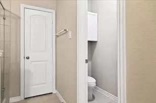 313 Countryside Dr, Aubrey, TX 76227 - Photo 32