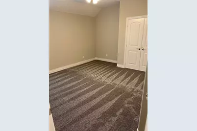 907 Hardaway, Greenville, TX 75402 - Photo 6