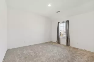 7143 Buchanan Dr, Grand Prairie, TX 75054 - Photo 24