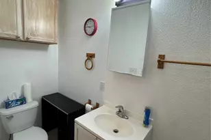 404 N Hannaford St, Granbury, TX 76048 - Photo 12