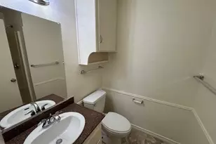 762 E Pecan St, Hurst, TX 76053 - Photo 16