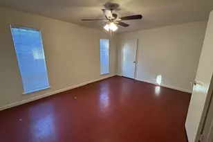 762 E Pecan St, Hurst, TX 76053 - Photo 10