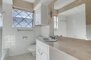 6035 Sandhurst Ln, Dallas, TX 75206 - Photo 10