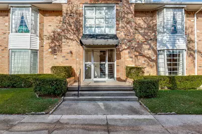 6035 Sandhurst Lane #B, Dallas, TX 75206 - Photo 1