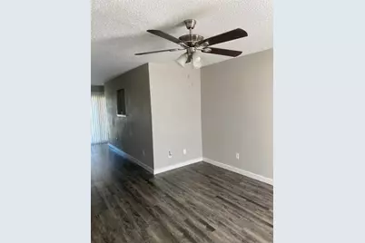 802 Las Palmas Drive, Grand Prairie, TX 75052 - Photo 4