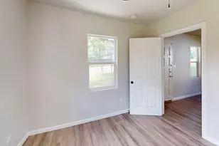 519 E Gandy St, Denison, TX 75021 - Photo 10