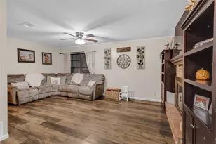 153 Circle Dr, Denison, TX 75021 - Photo 6