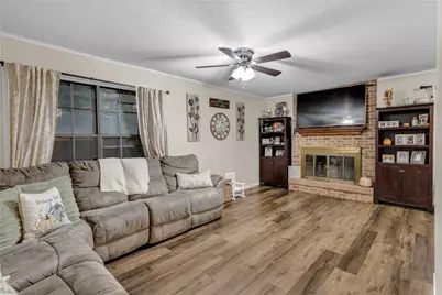 153 Circle Drive, Denison, TX 75021 - Photo 4