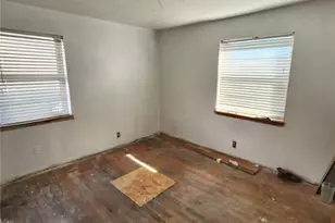 8715 Fairhaven Ln, Dallas, TX 75227 - Photo 6