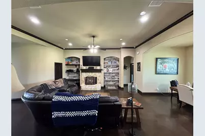 8228 Preserve Oaks Drive, Burleson, TX 76028 - Photo 6