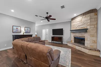 717 Wintergreen Drive, Hewitt, TX 76643 - Photo 6