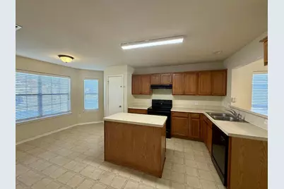 900 Timber Oaks Lane, Arlington, TX 76010 - Photo 10