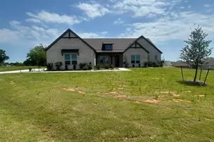 1003 Webb Ct, Van Alstyne, TX 75495 - Photo 1