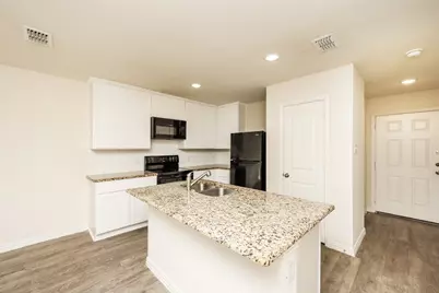 2712 William Street, Mabank, TX 75147 - Photo 8