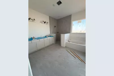 1005 Webb Court, Van Alstyne, TX 75495 - Photo 8