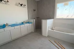 1005 Webb Ct, Van Alstyne, TX 75495 - Photo 8