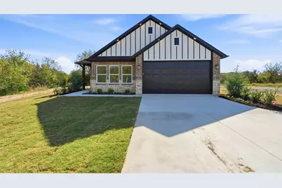 420 E Ball Street, Whitewright, TX 75491 - Photo 1