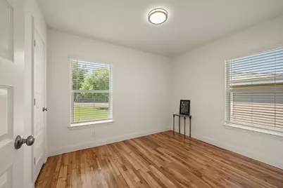 4096 Merida Avenue, Fort Worth, TX 76110 - Photo 12