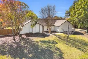 803 Rachelle Dr, Red Oak, TX 75154 - Photo 4