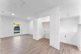 1528 W Spring Creek Pkwy, Plano, TX 75023 - Photo 12