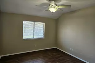 9337 Cynthia Ct, Fort Worth, TX 76140 - Photo 10