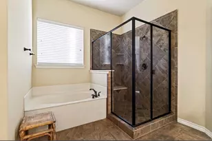 908 Hollowbrook Cir, McKinney, TX 75072 - Photo 26