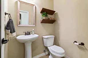 908 Hollowbrook Cir, McKinney, TX 75072 - Photo 10