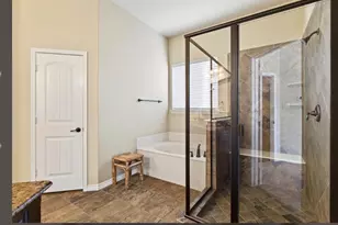 908 Hollowbrook Cir, McKinney, TX 75072 - Photo 24