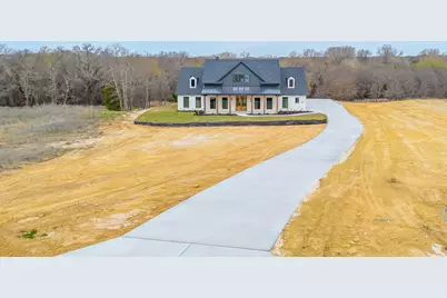 261 Zebrastone Way, Poolville, TX 76487 - Photo 4