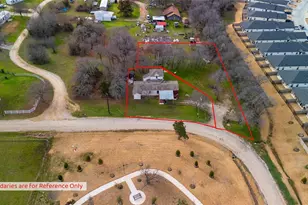 805 Lloyd's Rd, Little Elm, TX 75068 - Photo 2