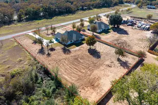 1516 Ports O Call Ct, Granbury, TX 76048 - Photo 36