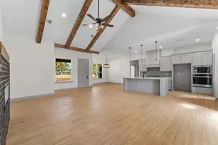 1516 Ports O Call Ct, Granbury, TX 76048 - Photo 10