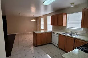 4411 Bobbie Ann Dr, Granbury, TX 76049 - Photo 6