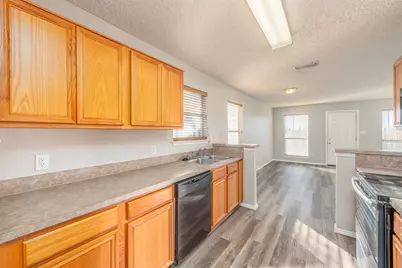 7550 Kings Trail, Fort Worth, TX 76133 - Photo 4