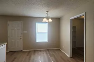 4861 Parkview Hills Ln, Fort Worth, TX 76179 - Photo 4