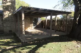 650 Deborah Ct, Burleson, TX 76028 - Photo 22