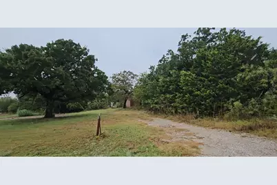 5700 Highland Drive, Granbury, TX 76048 - Photo 2