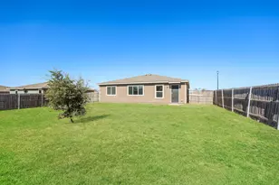 2904 Emma Ln, Mabank, TX 75147 - Photo 16
