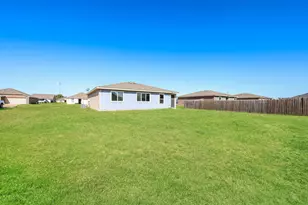 2031 Clay St, Mabank, TX 75147 - Photo 18